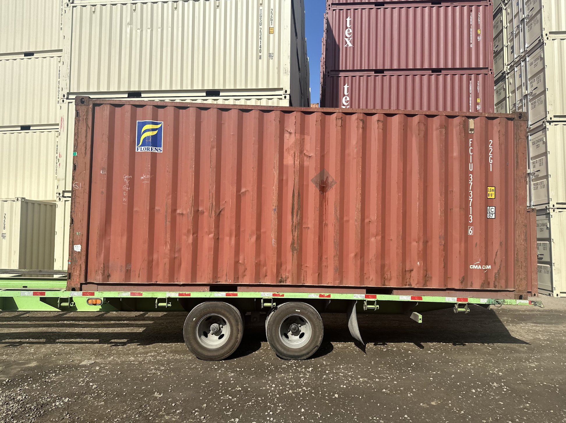 20 feet - 1.2 - Pier Containers